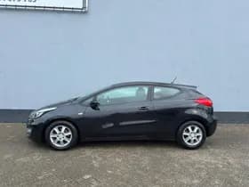 Kia Pro_cee'd thumbnail 3