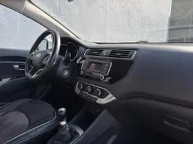 Kia Rio thumbnail 11