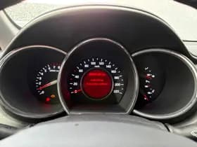 Kia Rio thumbnail 12