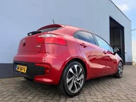 Kia Rio thumbnail 5