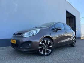 Kia Rio thumbnail 1