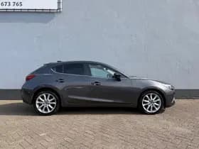 Mazda 3 thumbnail 6