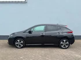 Nissan Leaf thumbnail 3