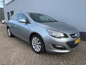 Opel Astra thumbnail 4