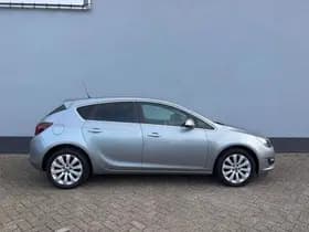 Opel Astra thumbnail 5