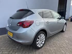 Opel Astra thumbnail 6
