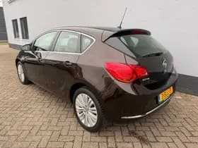 Opel Astra thumbnail 3