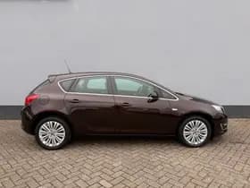 Opel Astra thumbnail 5