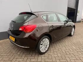 Opel Astra thumbnail 6