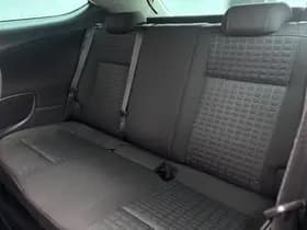 Opel Astra GTC thumbnail 9