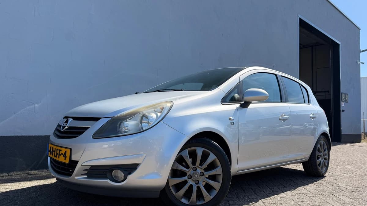 Opel Corsa — foto 1