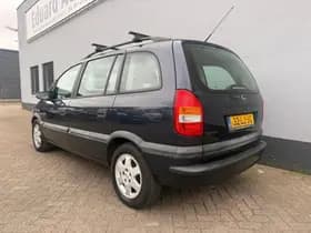 Opel Zafira thumbnail 4