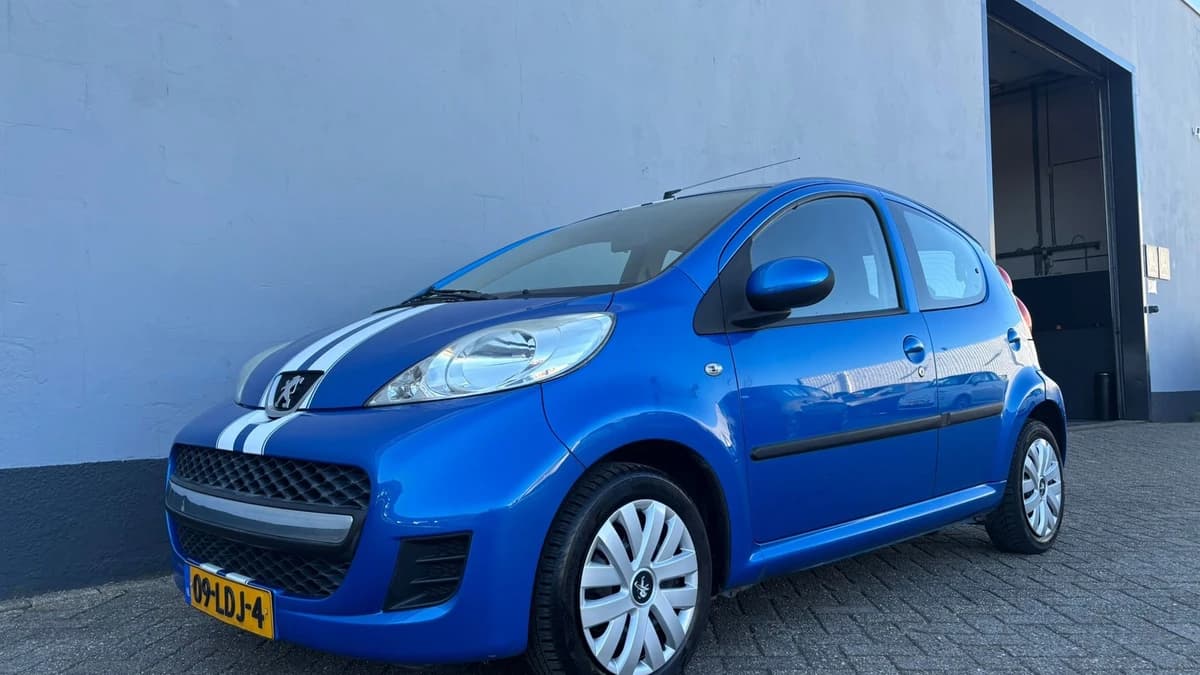 Peugeot 107 — foto 1