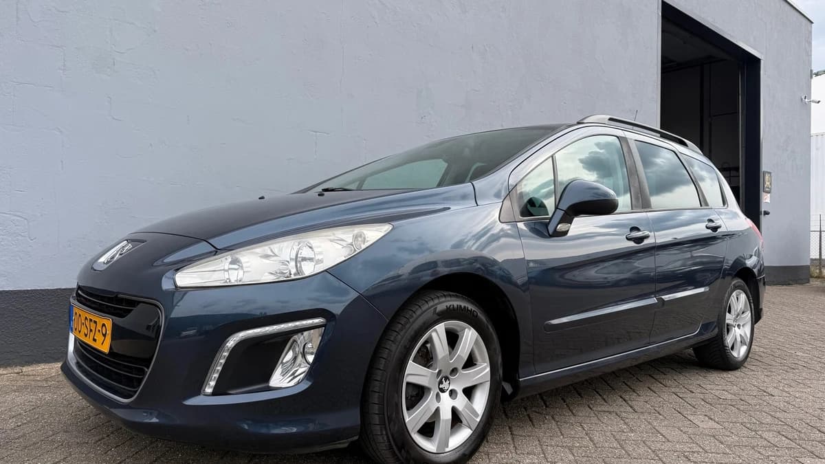 Peugeot 308 — foto 1