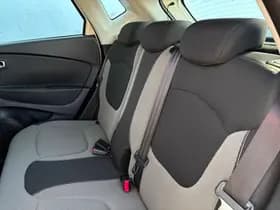 Renault Captur thumbnail 8