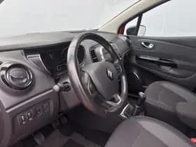 Renault Captur thumbnail 9