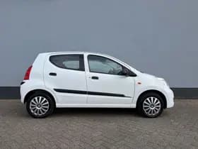 Suzuki Alto thumbnail 5