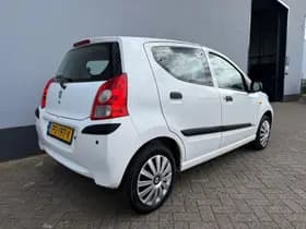 Suzuki Alto thumbnail 6