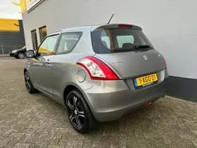 Suzuki Swift thumbnail 3