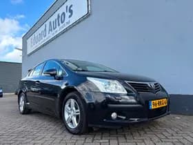 Toyota Avensis thumbnail 4