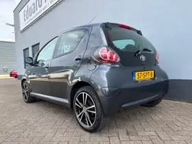 Toyota Aygo thumbnail 3