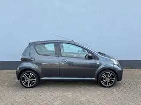 Toyota Aygo thumbnail 5