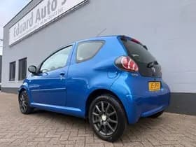 Toyota Aygo thumbnail 3