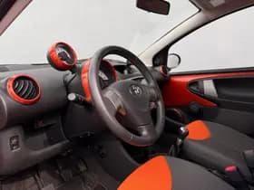 Toyota Aygo thumbnail 8