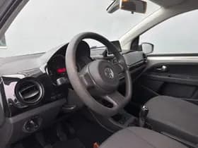 Volkswagen Up! thumbnail 9