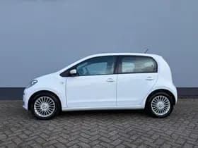 Volkswagen Up! thumbnail 2