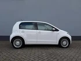 Volkswagen Up! thumbnail 5