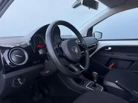 Volkswagen Up! thumbnail 9