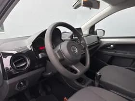 Volkswagen Up! thumbnail 9