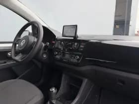 Volkswagen Up! thumbnail 10