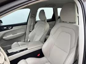 Volvo XC60 thumbnail 8