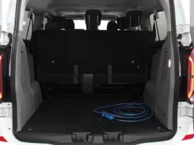 Ford Transit Custom 340 L2H1 Limited 65 kWh 8 persoons thumbnail 12