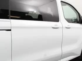 Ford Transit Custom 340 L2H1 Limited 65 kWh 8 persoons thumbnail 15