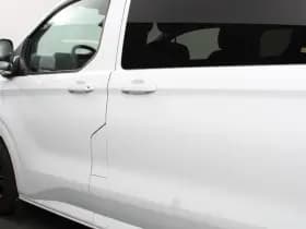 Ford Transit Custom 340 L2H1 Limited 65 kWh 8 persoons thumbnail 4