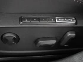 Volkswagen Golf Variant 1.5 eTSI 150pk DSG Style thumbnail 19