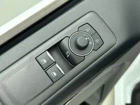 Ford Transit Custom 340 2.5 Automaat PHEV L2H1 Limited thumbnail 20