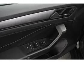 Volkswagen T-Roc 1.5 TSI 150pk DSG Style thumbnail 24