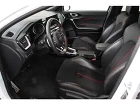 Kia ProCeed 1.6 T-GDI 204pk DCT GT thumbnail 3