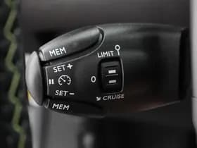 Peugeot 2008 1.2 PureTech 130 GT thumbnail 13