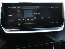 Peugeot 2008 1.2 PureTech 130 GT thumbnail 24