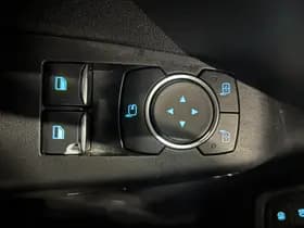 Ford Fiesta 1.0 EcoBoost Titanium thumbnail 24