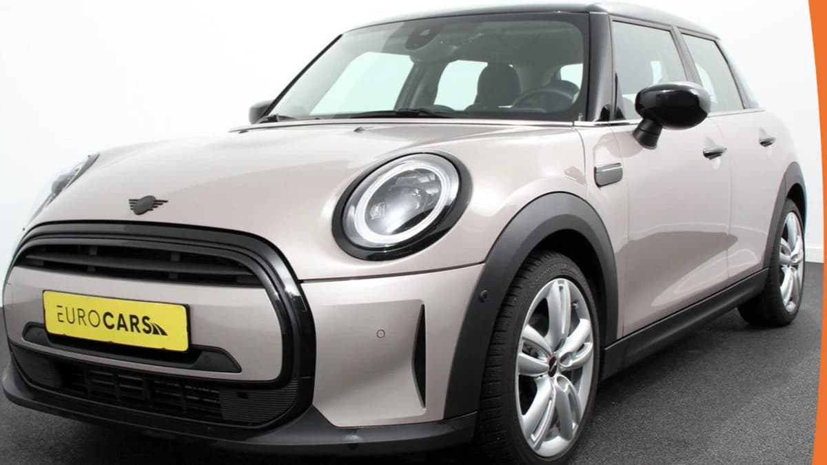MINI Mini 1.5 Cooper Maximise Steptronic 5 deurs — foto 1