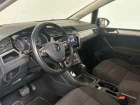 Volkswagen Touran 1.5 TSI 150pk DSG Comfortline 7p. thumbnail 2