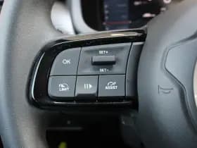 Jeep Avenger Longitude 54 kWh Automaat thumbnail 11