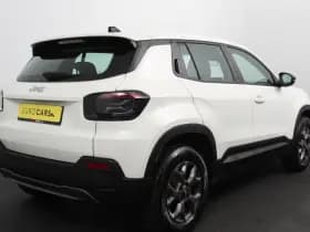 Jeep Avenger Longitude 54 kWh Automaat thumbnail 6