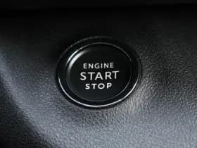 Jeep Avenger Longitude 54 kWh Automaat thumbnail 9